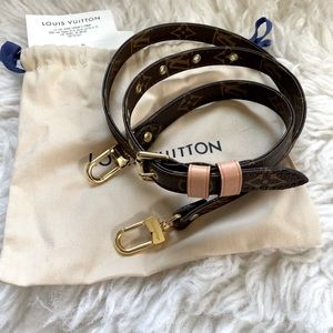 *SOLD* AuthLouis Vuitton Monogram Strap Bandolier